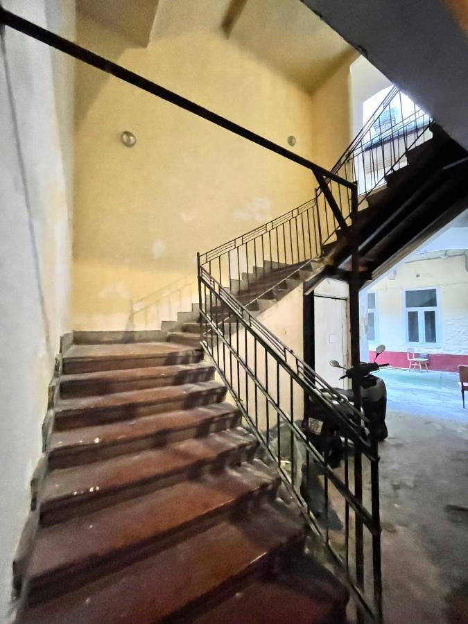 White Apartment Near The Famous New York Cafe Budapeste Exterior foto